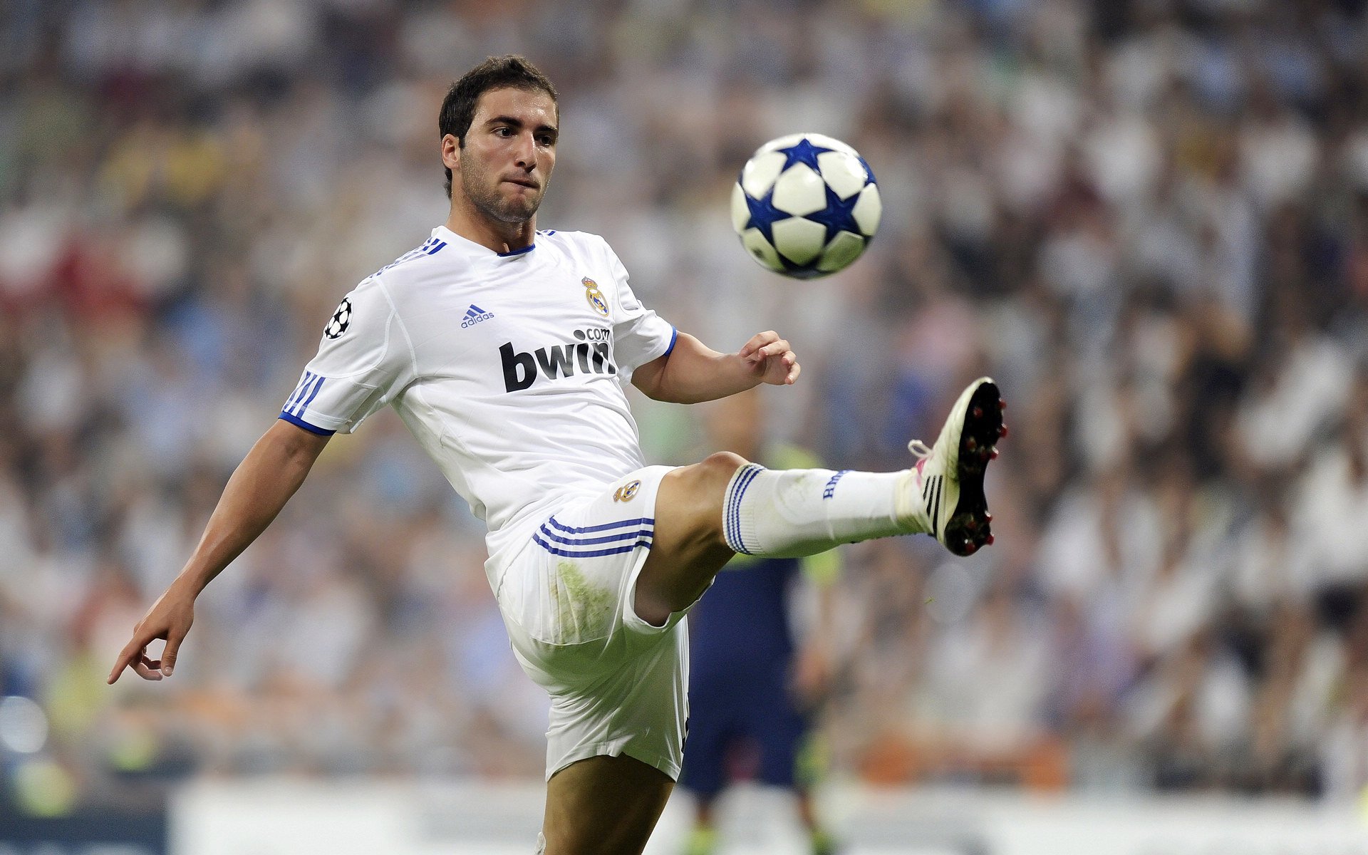 开云体育2026-哈兰德末节接管比赛,亚特兰大斩落韩国,足球,一场关于时间的终极博弈 第2张 开云体育2026-哈兰德末节接管比赛,亚特兰大斩落韩国,足球,一场关于时间的终极博弈 第2张