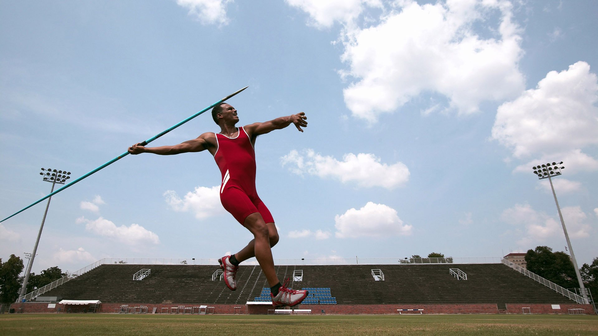 开云体育官方网站-季后赛抢七之夜,阿坎吉用沉默的锁链,为喧哗时代正名 第2张 开云体育官方网站-季后赛抢七之夜,阿坎吉用沉默的锁链,为喧哗时代正名 第2张