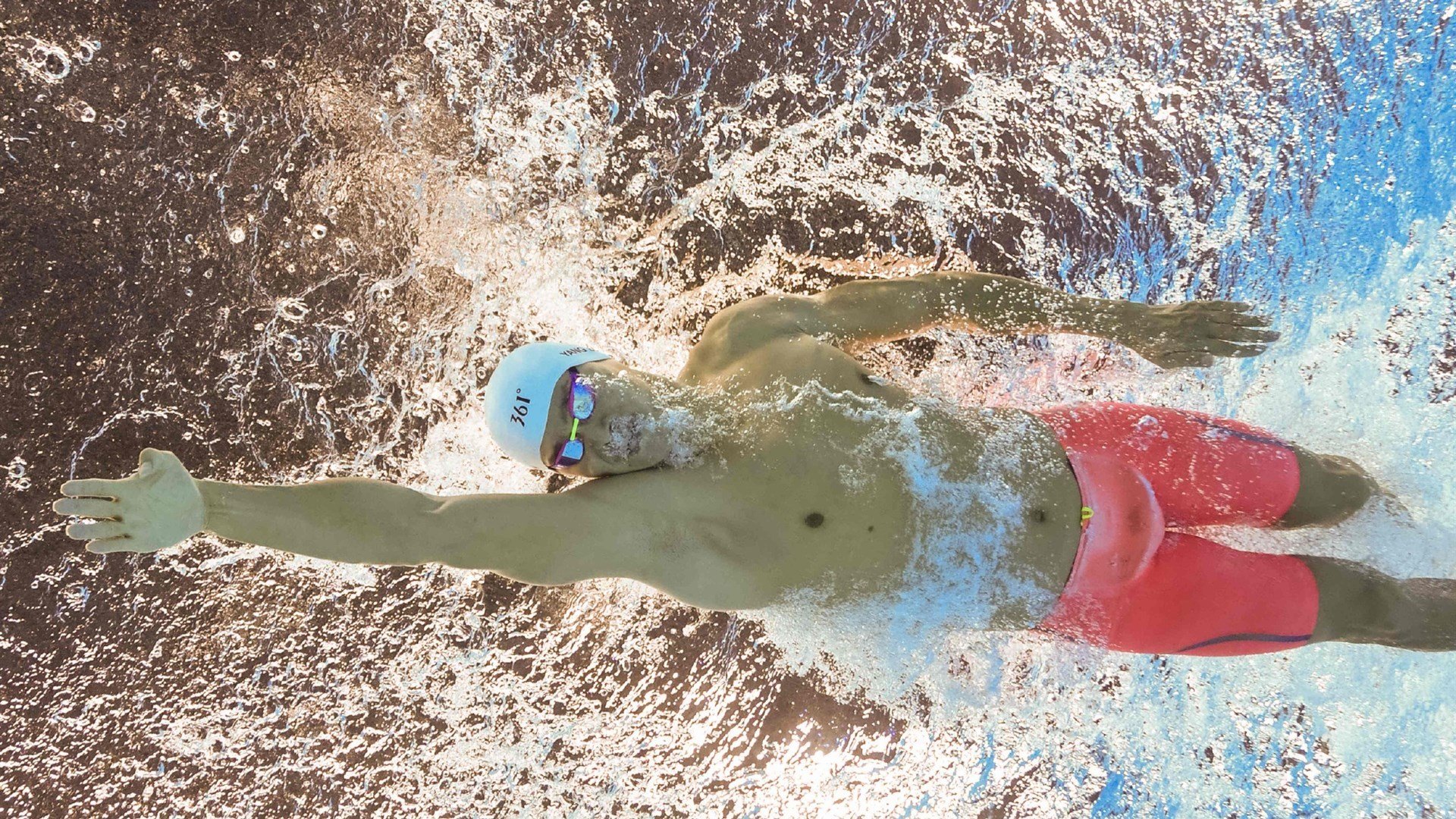 开云下载-皮克的救赎,当尼斯击败哥伦比亚,一个男人在绿茵场上重写人生 第2张 开云下载-皮克的救赎,当尼斯击败哥伦比亚,一个男人在绿茵场上重写人生 第2张